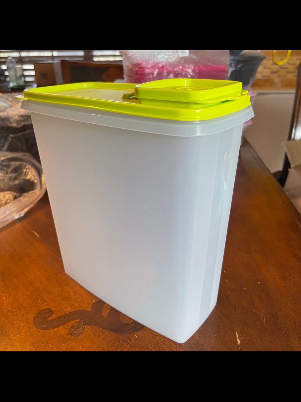 Tupperware Super Cereal Storer